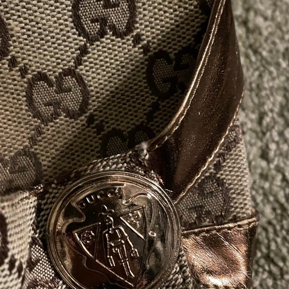 Gucci - Picture 3 of 4